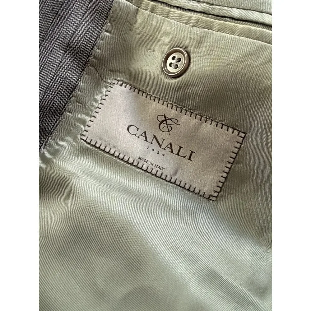 Canali step out